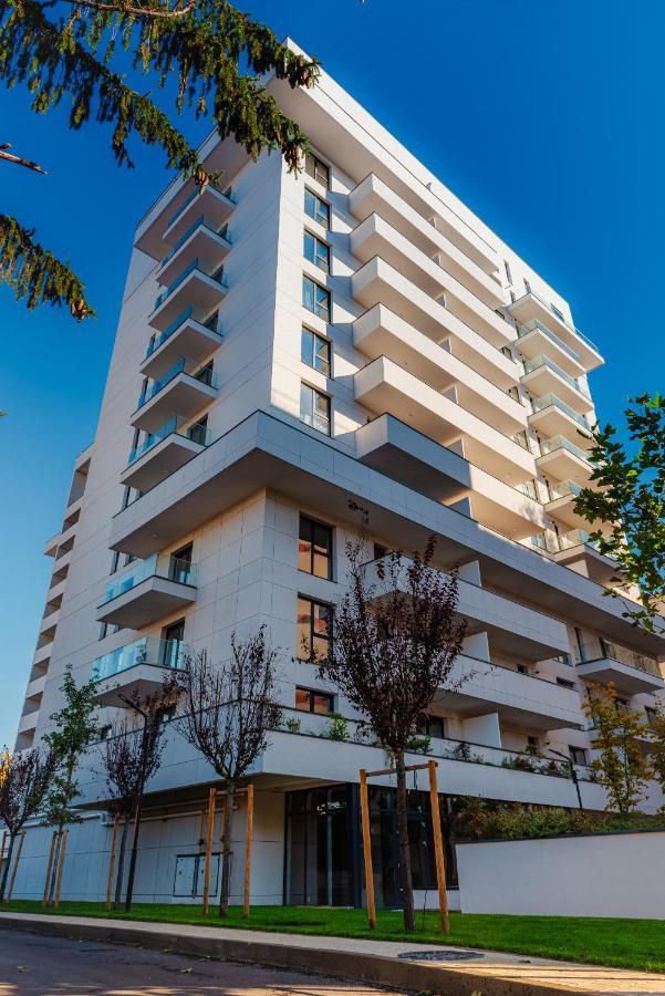 New Luxury City Center Studio บูคาเรสต์ ภายนอก รูปภาพ